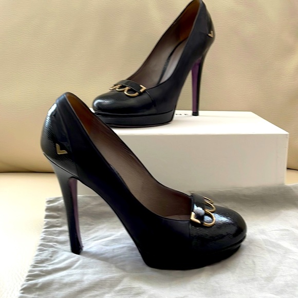 Versace platform pumps. Combination of calf, patent and crocodile leather